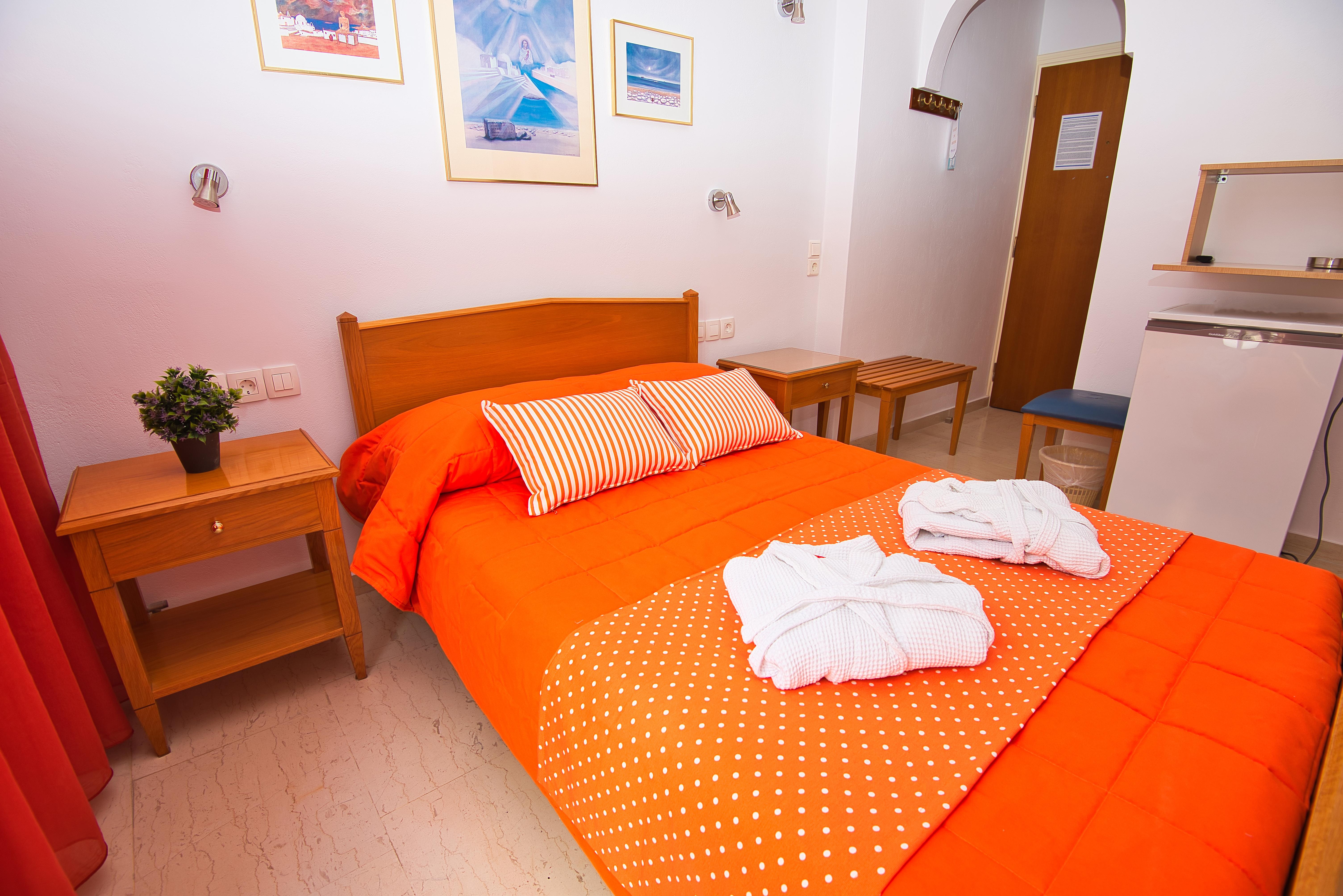 Irini'S Rooms Fteoura Kamari  Luaran gambar
