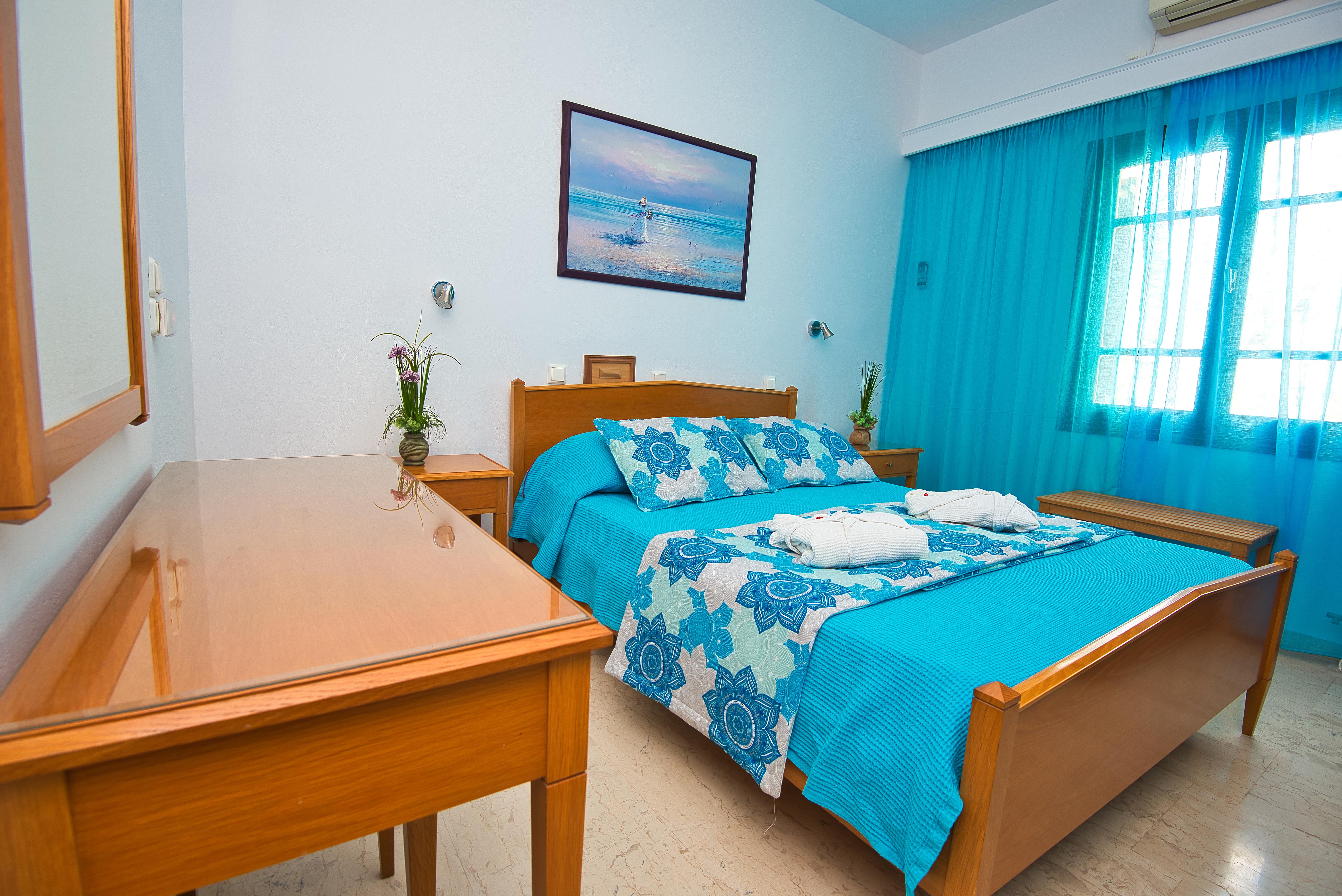 Irini'S Rooms Fteoura Kamari  Luaran gambar