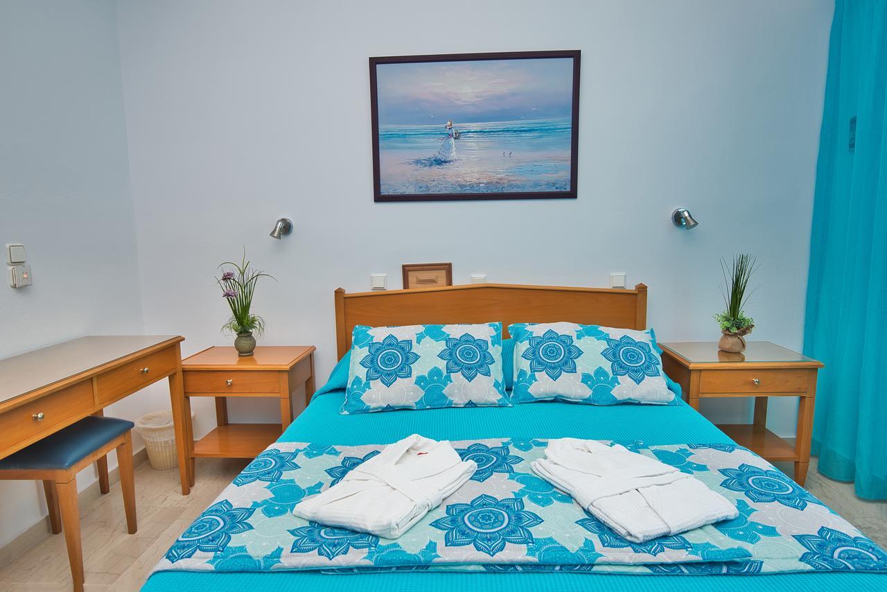 Irini'S Rooms Fteoura Kamari  Luaran gambar