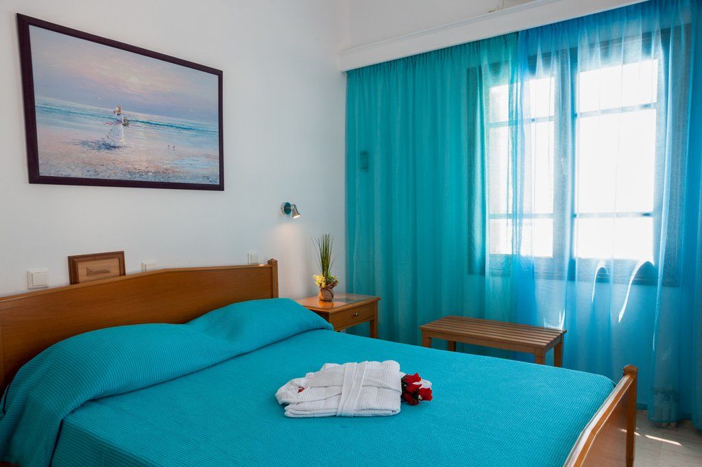 Irini'S Rooms Fteoura Kamari  Luaran gambar